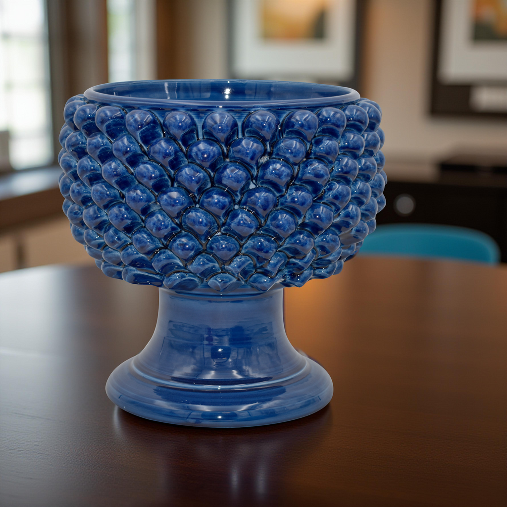 Vaso mezza pigna blu intenso in ceramica di Caltagirone