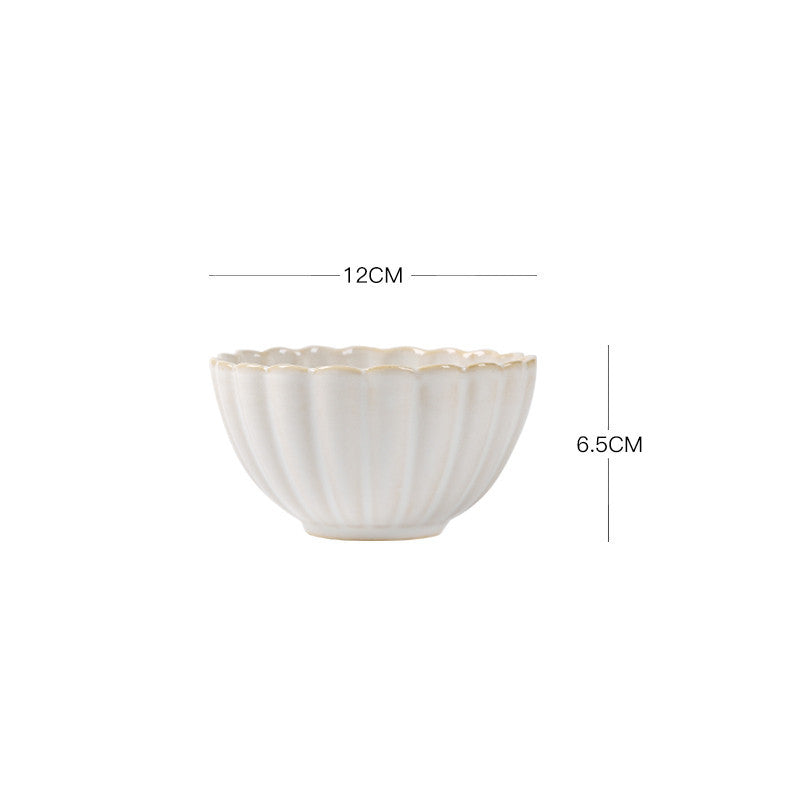 Stoviglie in porcellana in stile rosso giapponese