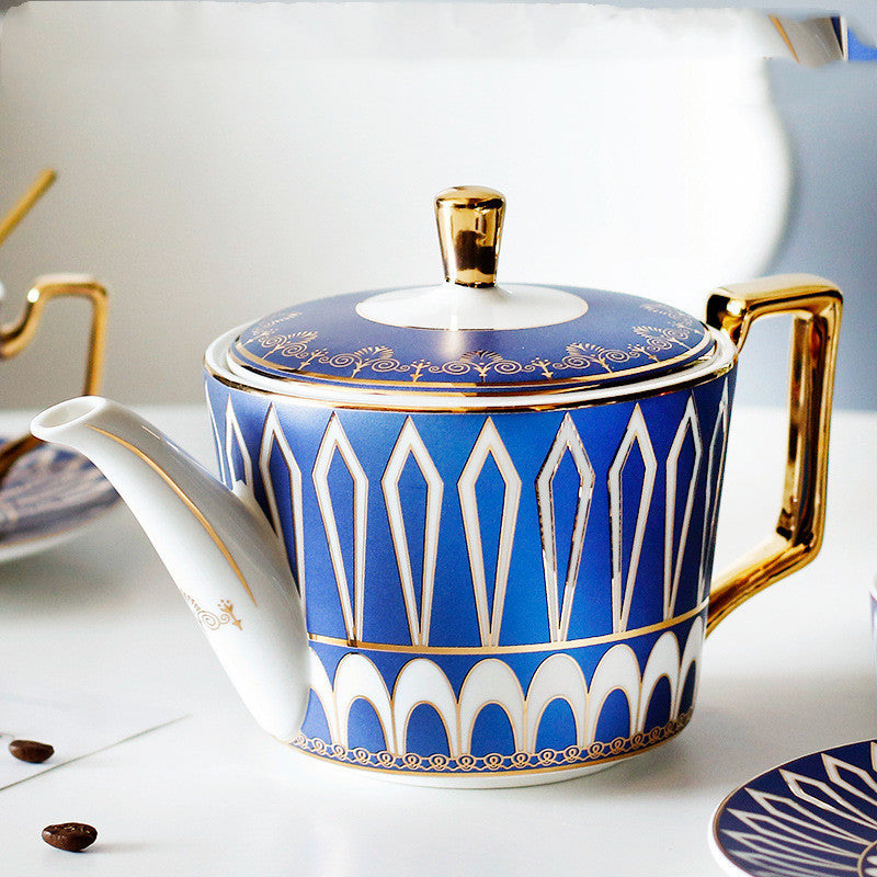 Set da caffè in ceramica europea con piattino e porta cucchiaino