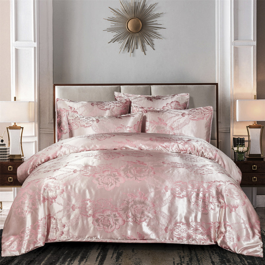 Two/Three-piece polyester bedding set.