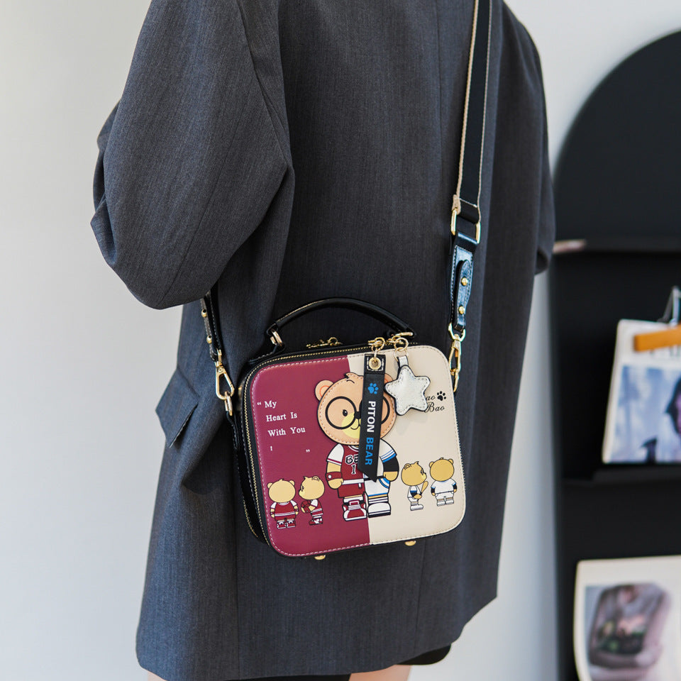 Borsa quadrata piccola da portare a mano con orsetto, stampata con cartone animato