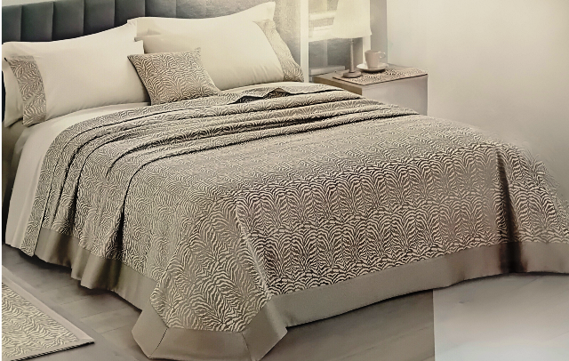 Coordinato Letto Artigianale Jacquard – Copriletto + Completo Lenzuola Ermes