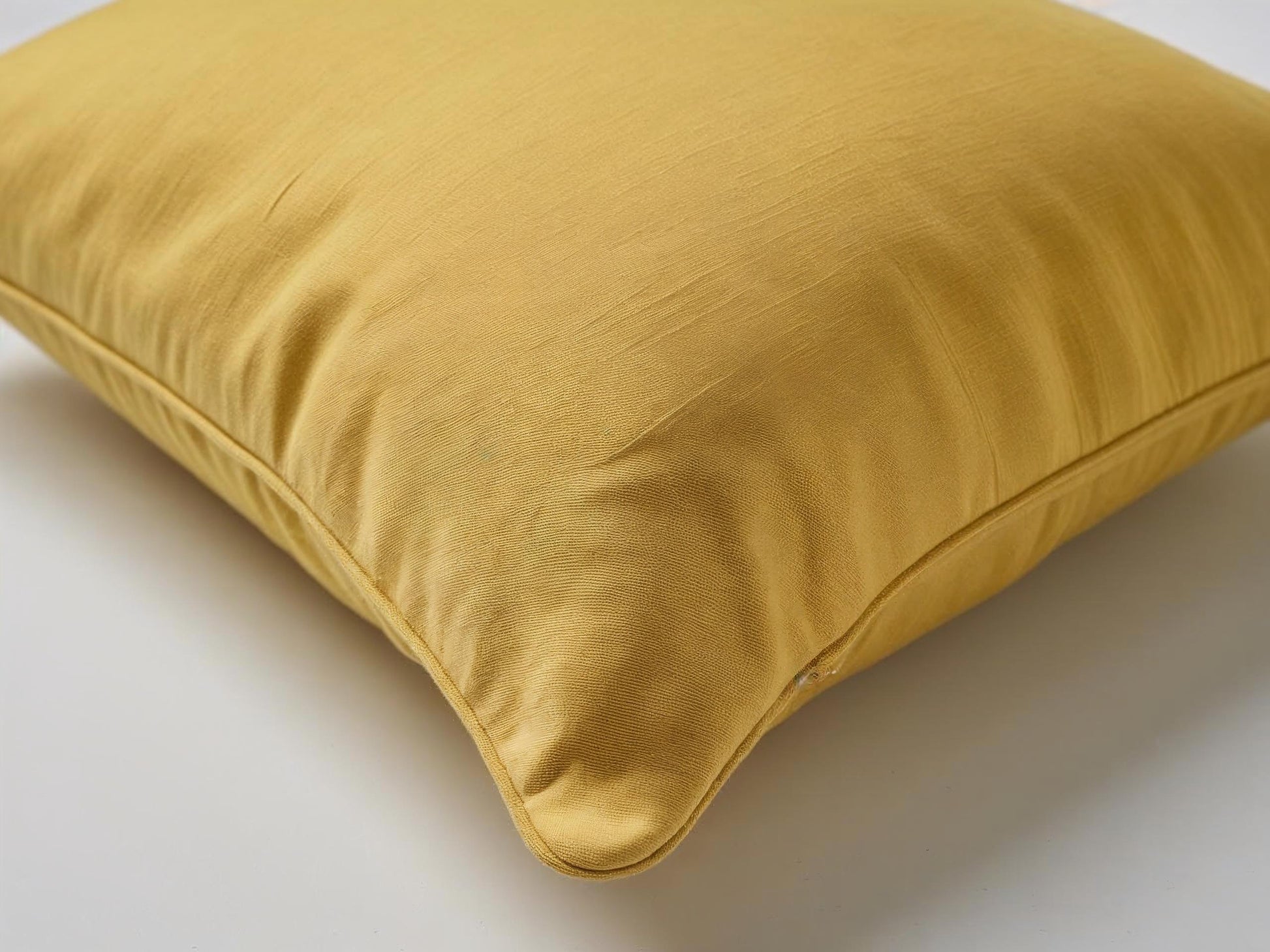 Cuscino arredo "Notturna" – Oro opaco