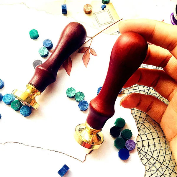 Timbro con sigillo in ceralacca, lettera di benedizione, busta di ringraziamento.