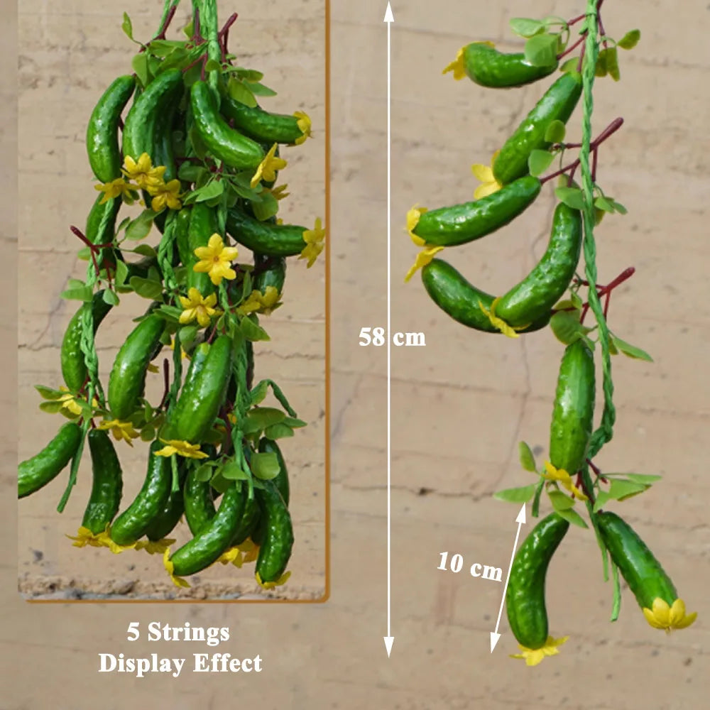 Künstliche Schnüre bilden verschiedene Gemüse- und Obstsorten nach.