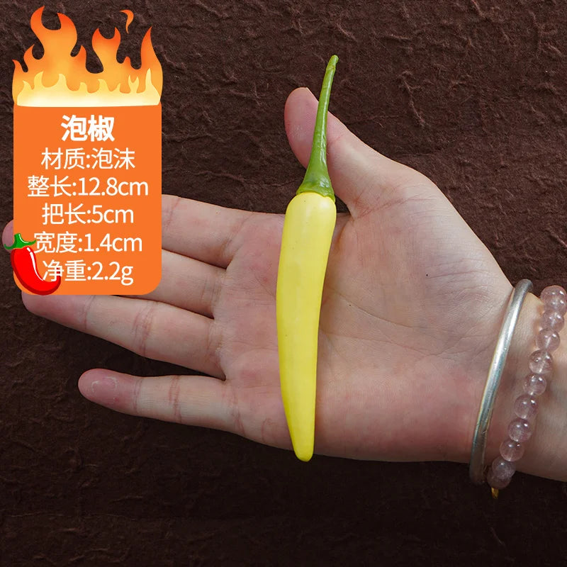 Künstliche Dekorationen, simuliertes Gemüse.