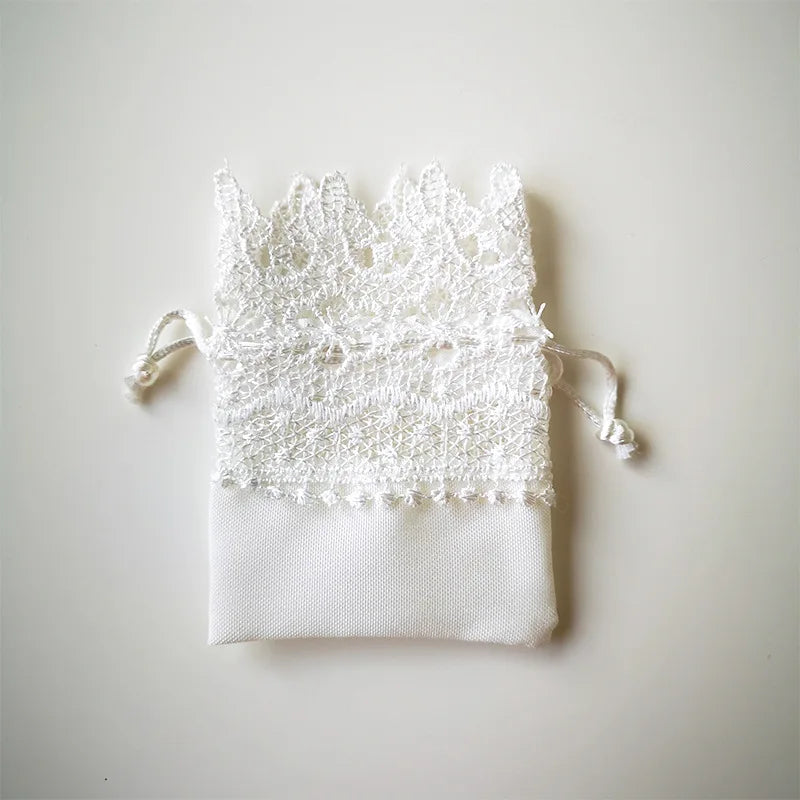 Bolsa de regalo para dulces con bordado de encaje blanco y cordón, 10 unidades.