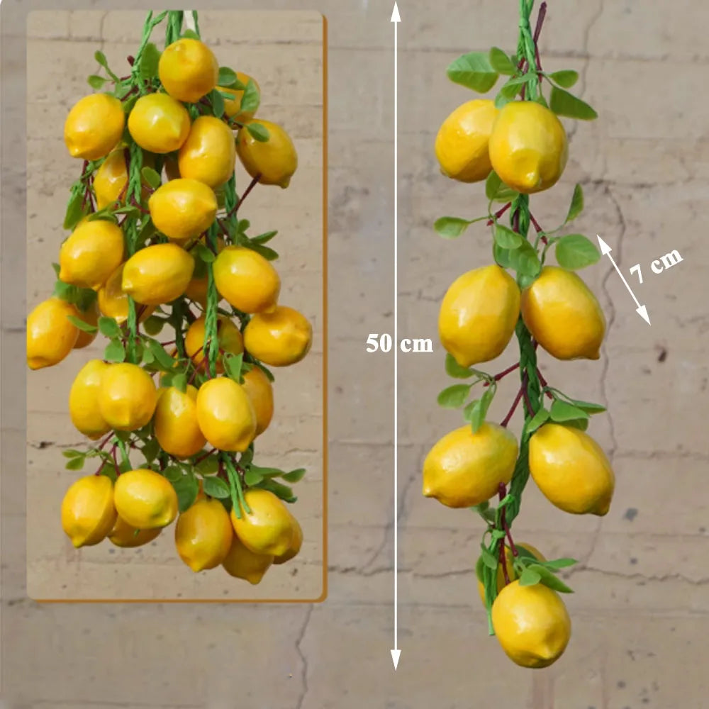 Künstliche Schnüre bilden verschiedene Gemüse- und Obstsorten nach.