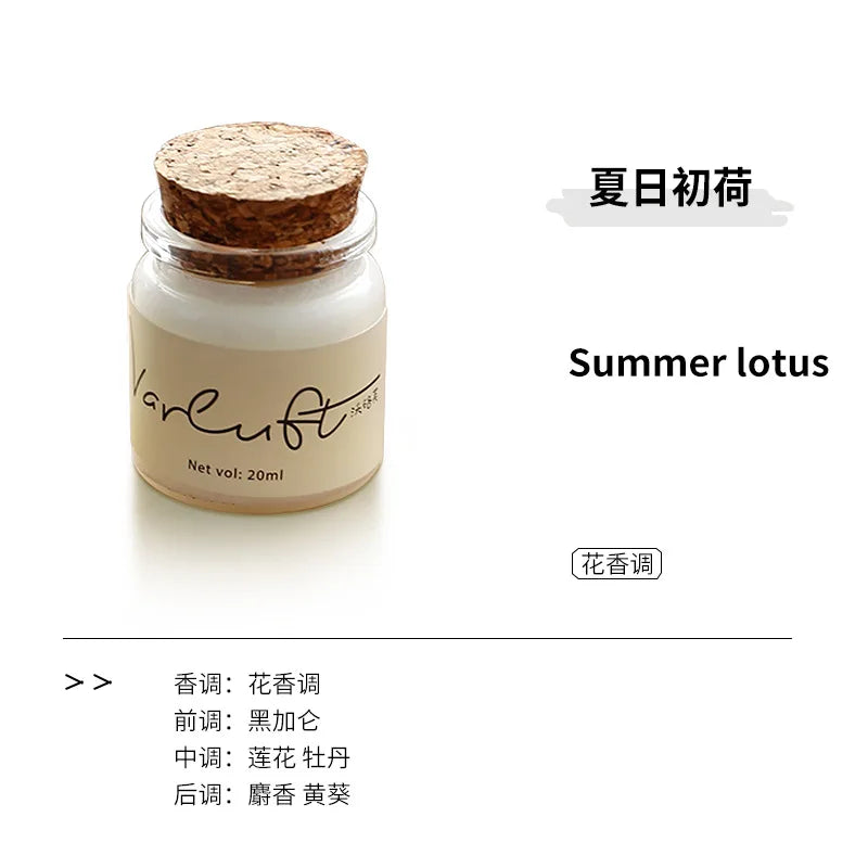 Candela di cera di soia per aromaterapia in formato mini.