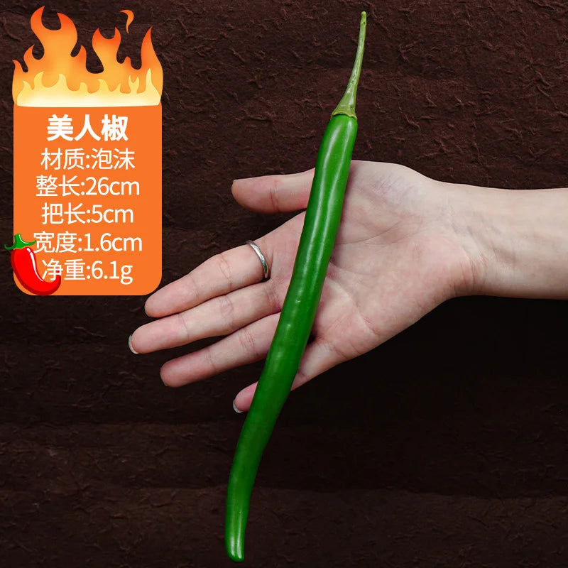 Künstliche Dekorationen, simuliertes Gemüse.