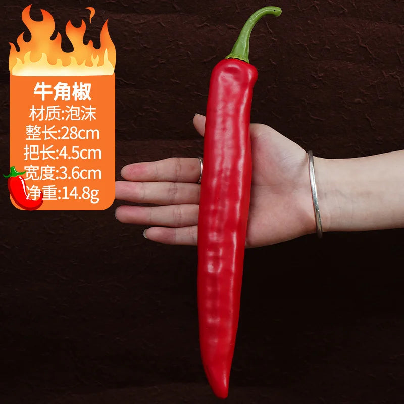 Künstliche Dekorationen, simuliertes Gemüse.