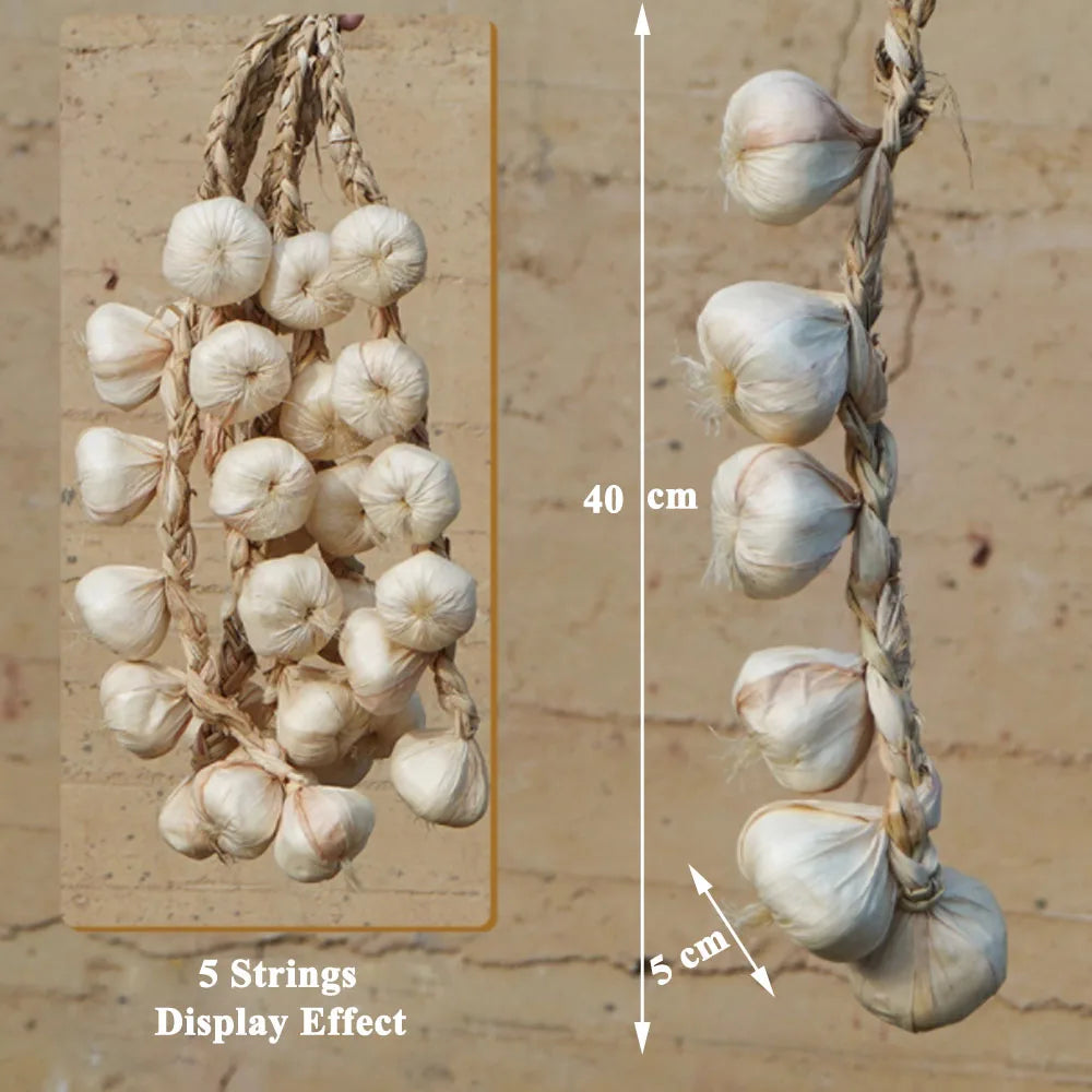 Künstliche Schnüre bilden verschiedene Gemüse- und Obstsorten nach.
