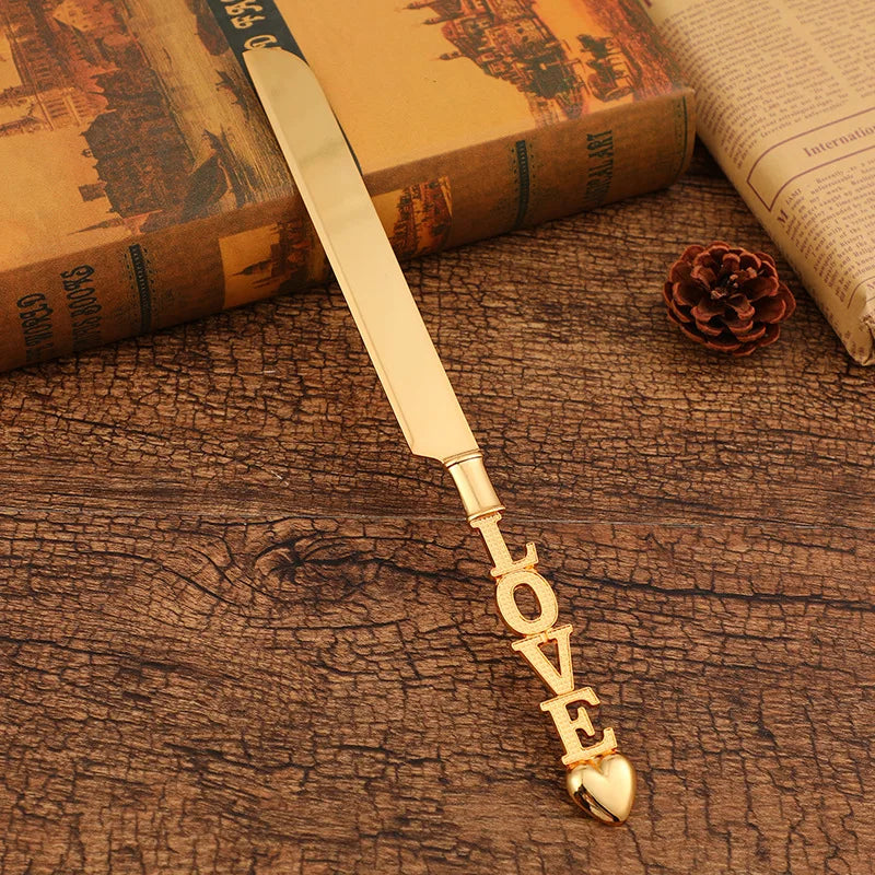 Set di coltelli e posate retrò dorati LOVE, 2 pezzi, set regalo di nozze