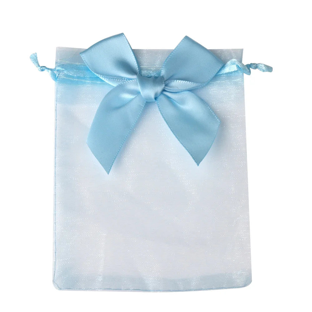 Sacchetto regalo in organza con coulisse e fiocco.