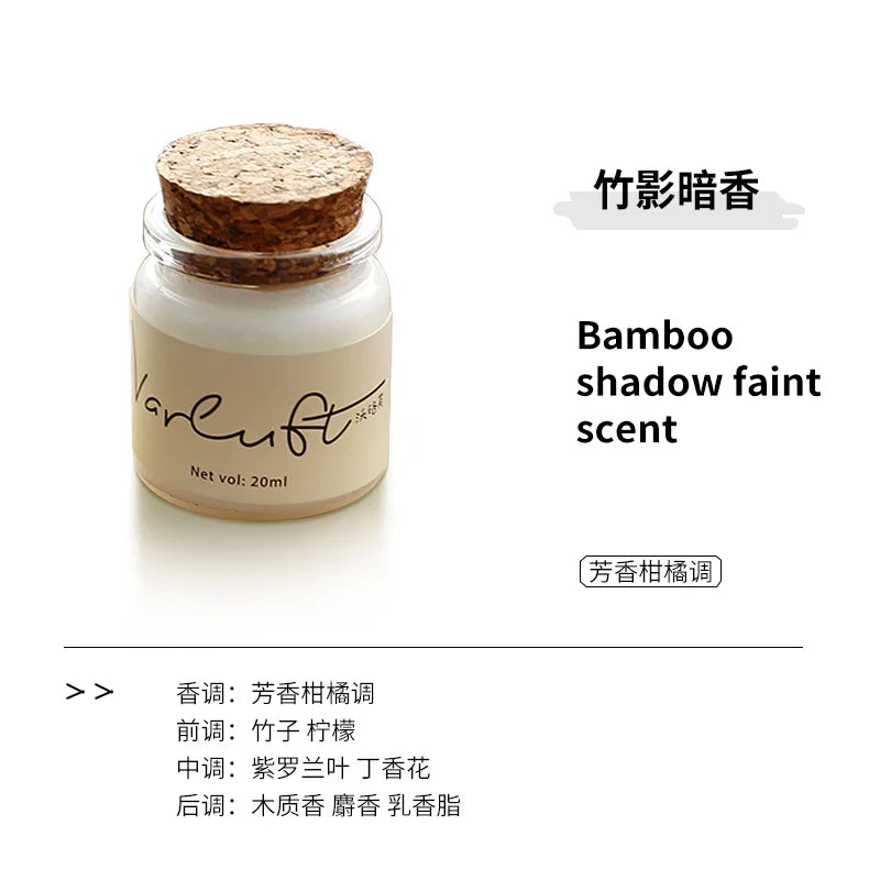 Candela di cera di soia per aromaterapia in formato mini.