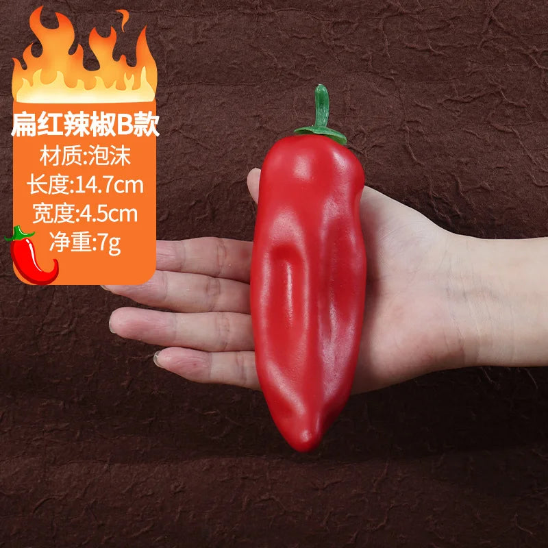 Künstliche Dekorationen, simuliertes Gemüse.