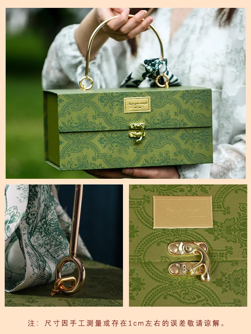 Scatola regalo in metallo con sciarpa di lusso.