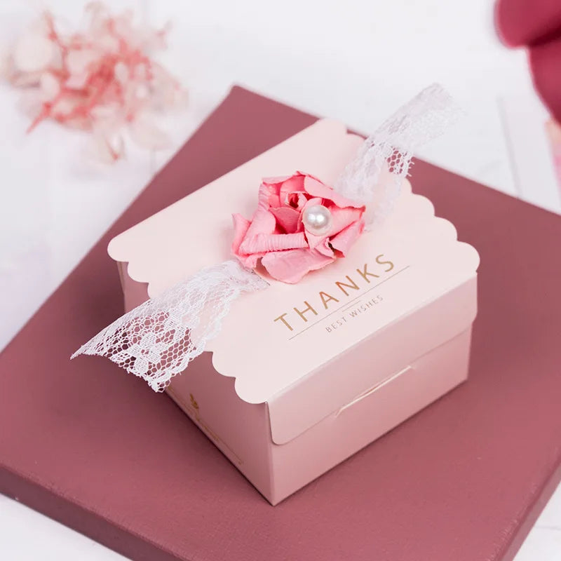 Caja de dulces de flores, bolsa de papel con cinta rosa cuadrada, 5 piezas.