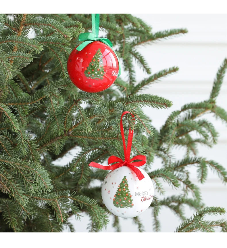 Colgante decorativo de bolas navideñas para el festivo árbol de Navidad.
