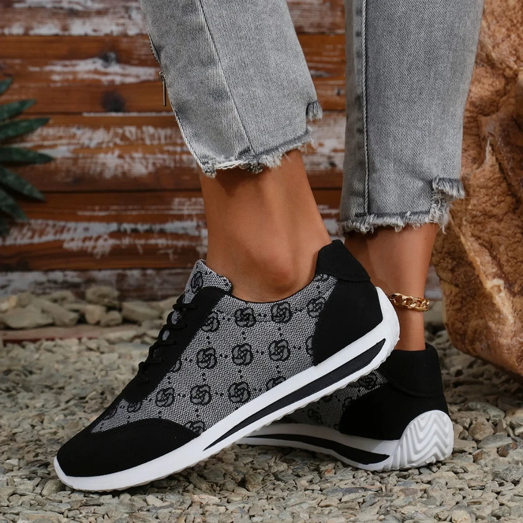 Sneakers da donna traspiranti con cinturino incrociato e bocca firmata