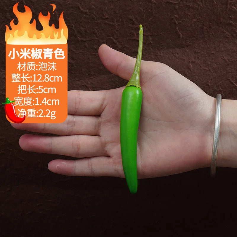 Künstliche Dekorationen, simuliertes Gemüse.