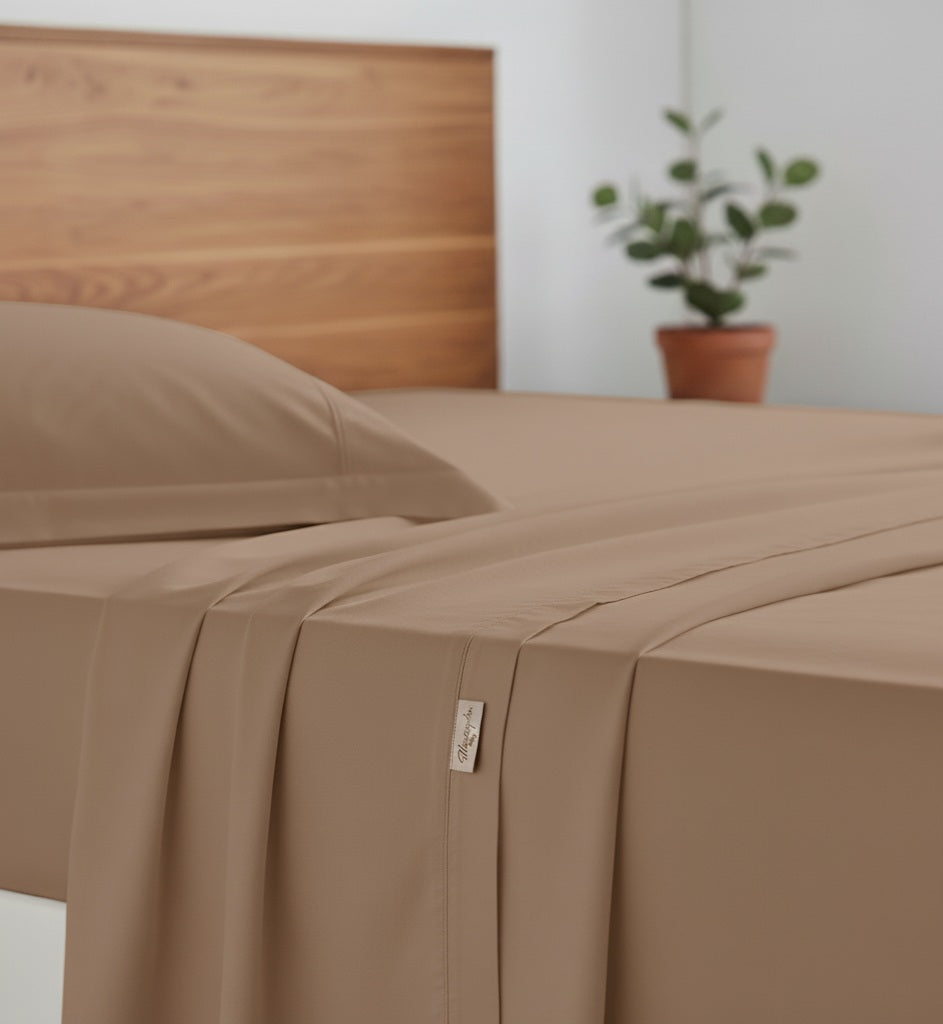 Completo Letto Tinta Unita Cotone Percalle 200 Fili linea ARIA-Matrimoniale. 