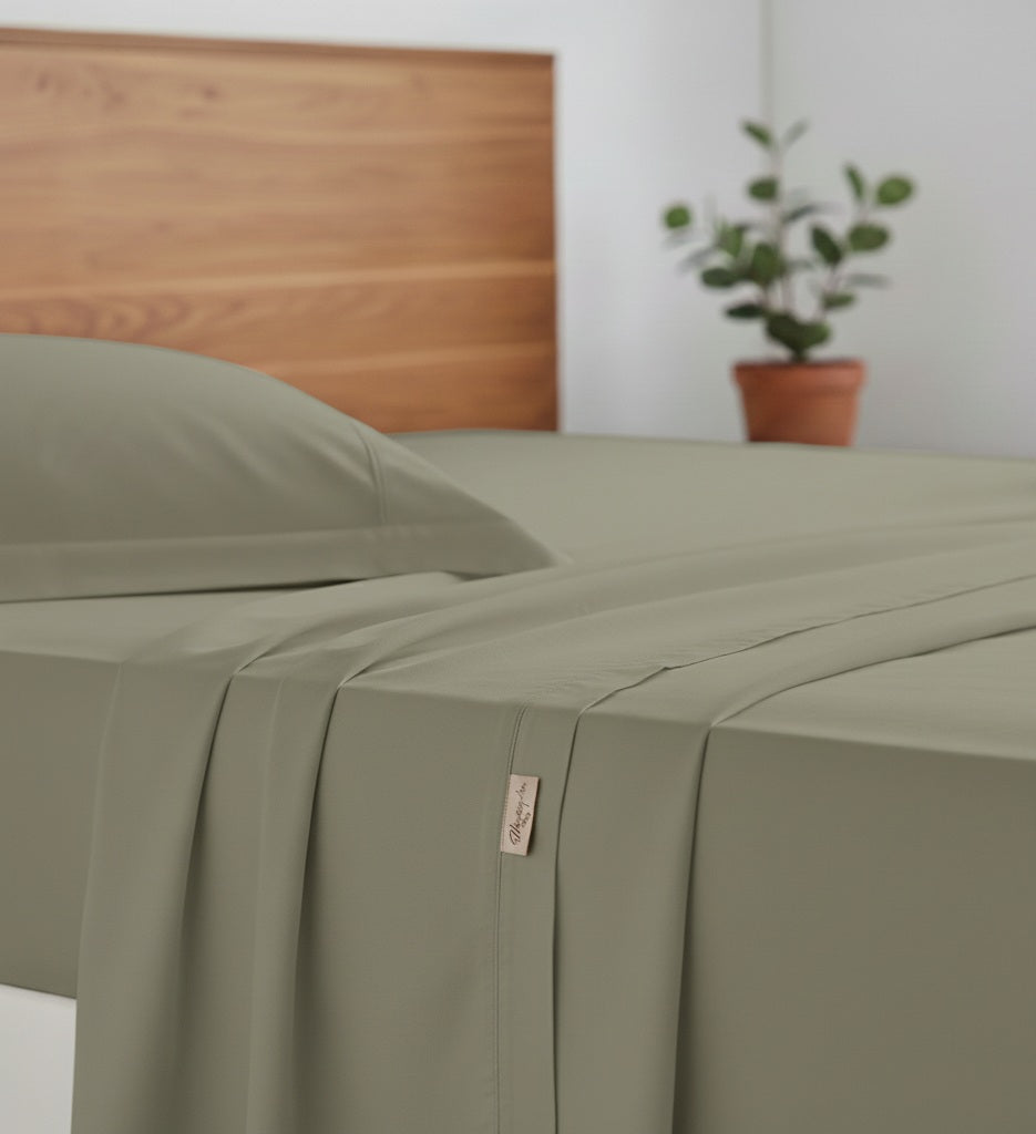 Completo Letto Tinta Unita Cotone Percalle 200 Fili linea ARIA-Matrimoniale. 