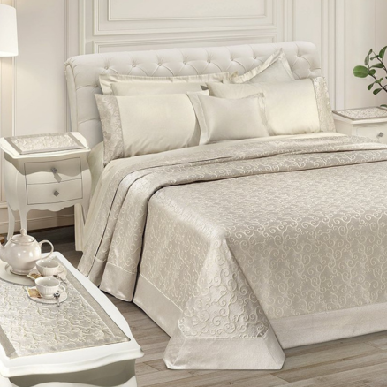 Coordinato Letto Apollonia – Copriletto Jacquard + Completo Letto in Puro Cotone